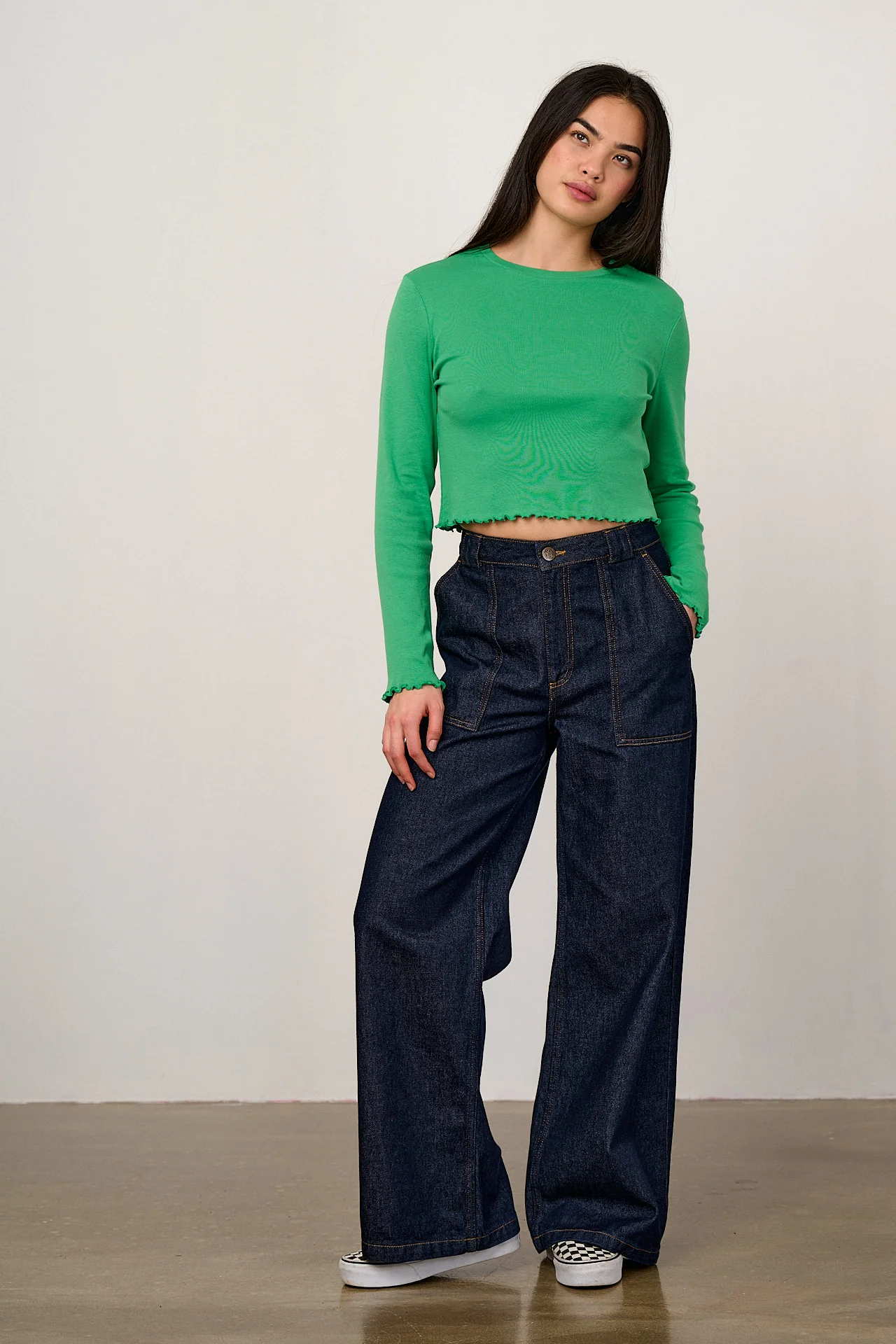 Hansel - Long Sleeve Cotton Crop Top in Kelly Green - Image 3