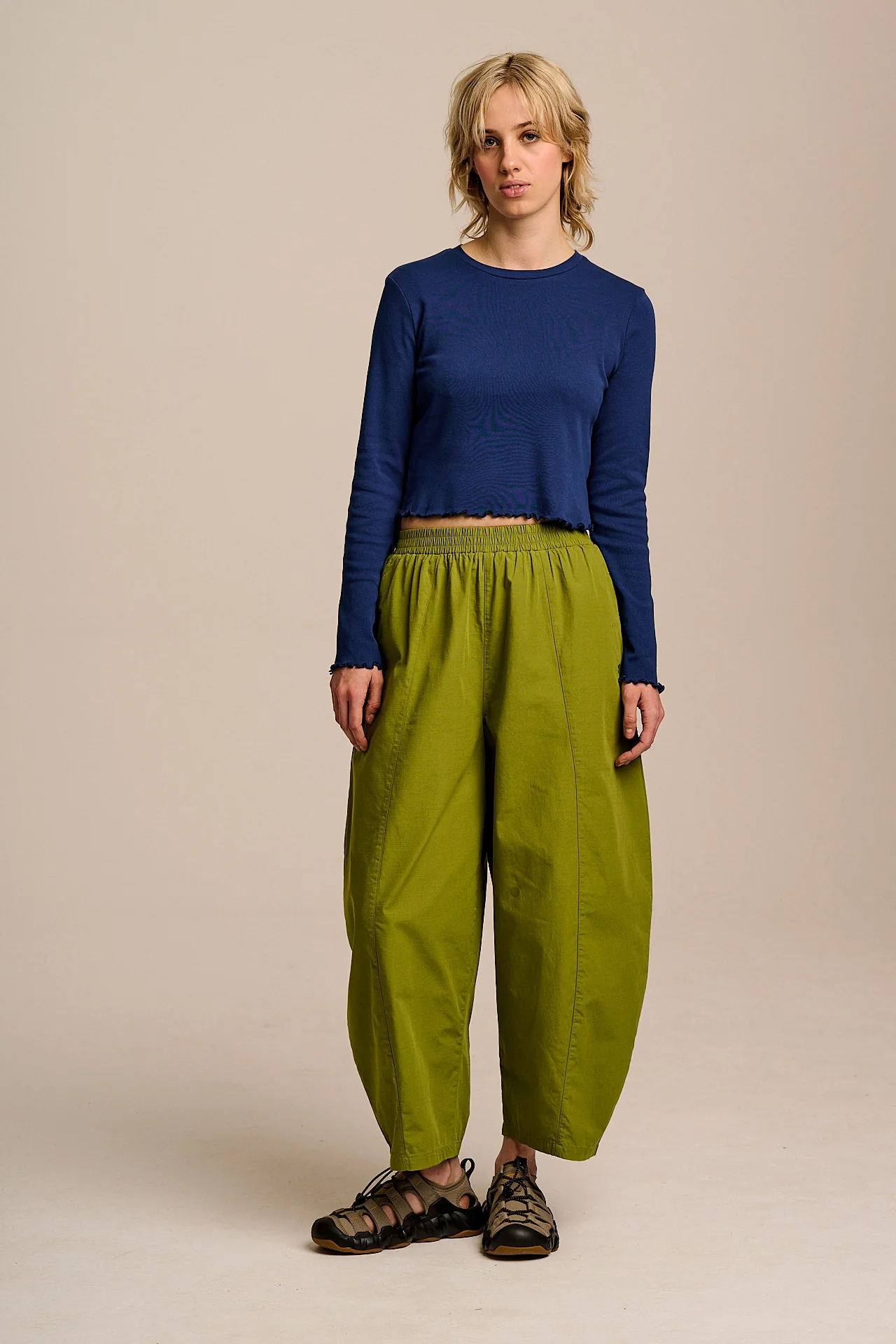 Hansel - Long Sleeve Cotton Jersey Crop Top in Navy - Image 4