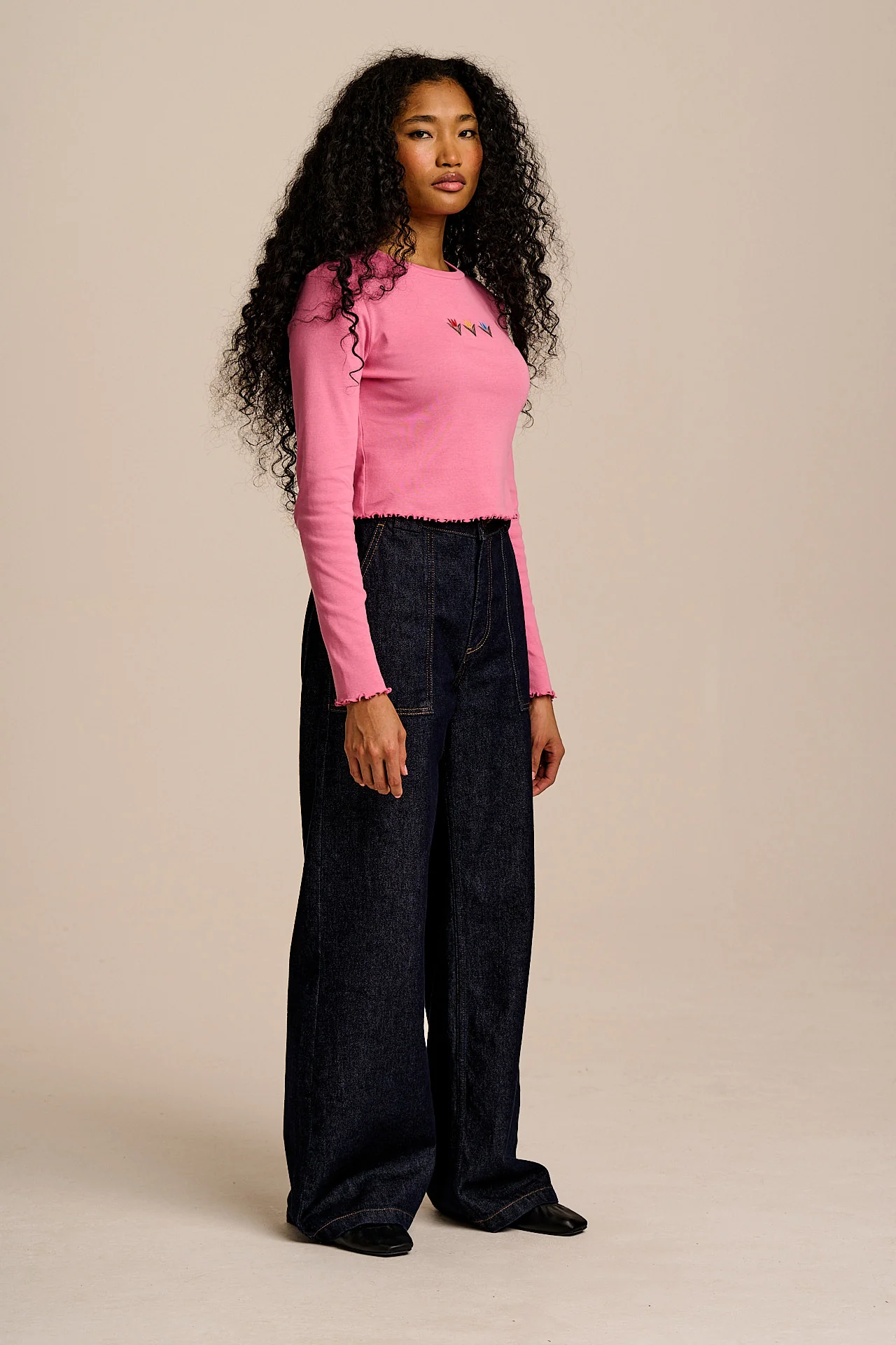 Hansel - Long Sleeve Cotton Crop Top in Pink Tulip Embroidery - Image 4