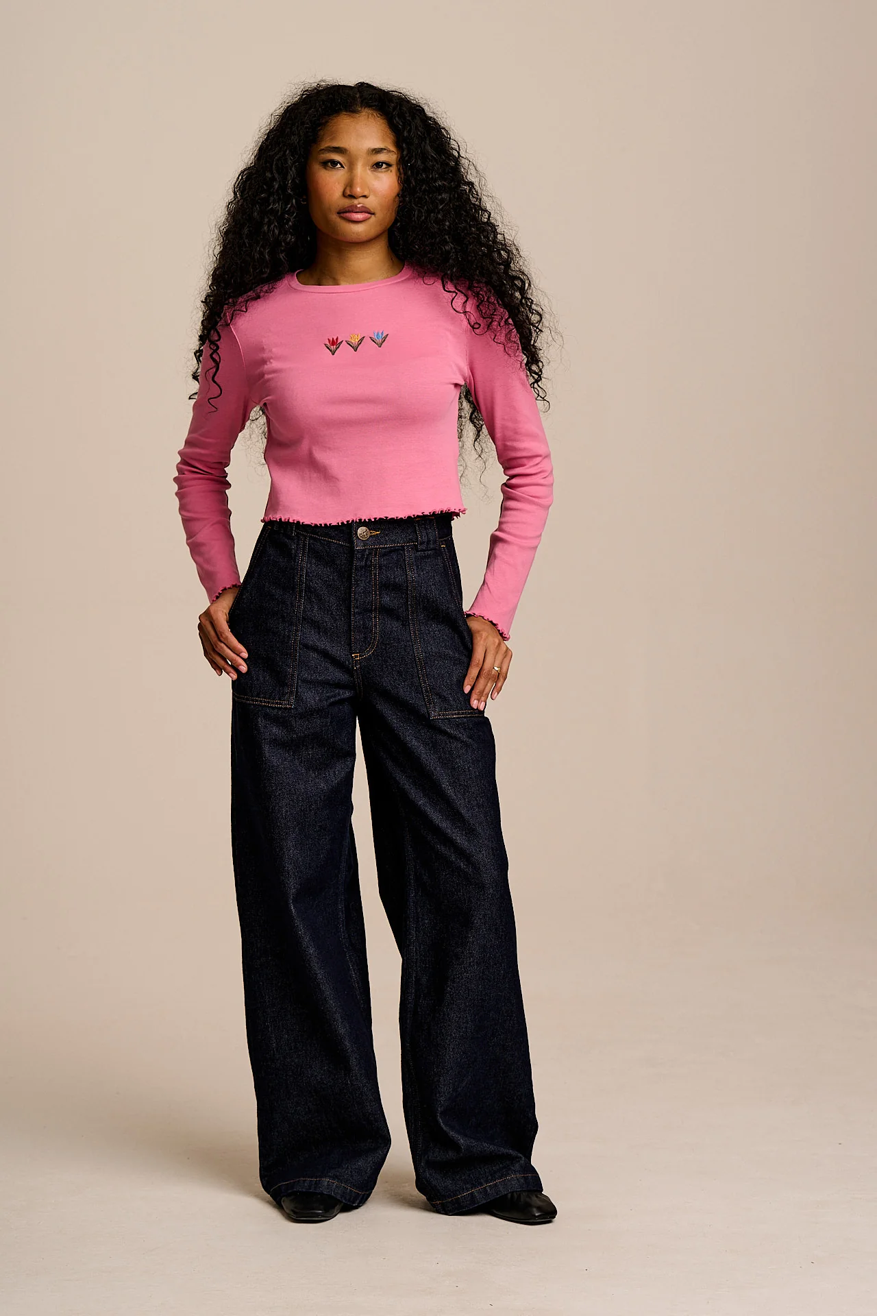Hansel - Long Sleeve Cotton Crop Top in Pink Tulip Embroidery - Image 6