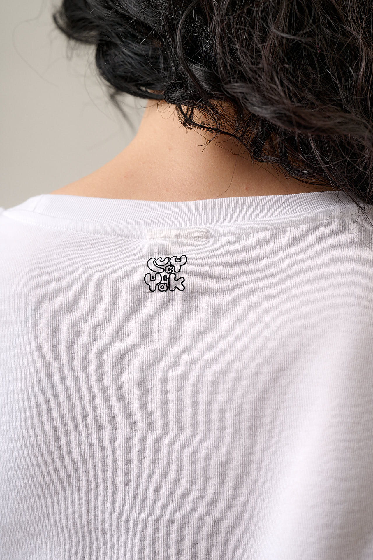 Hansel - Long Sleeve Cotton Crop Top in White - Image 2