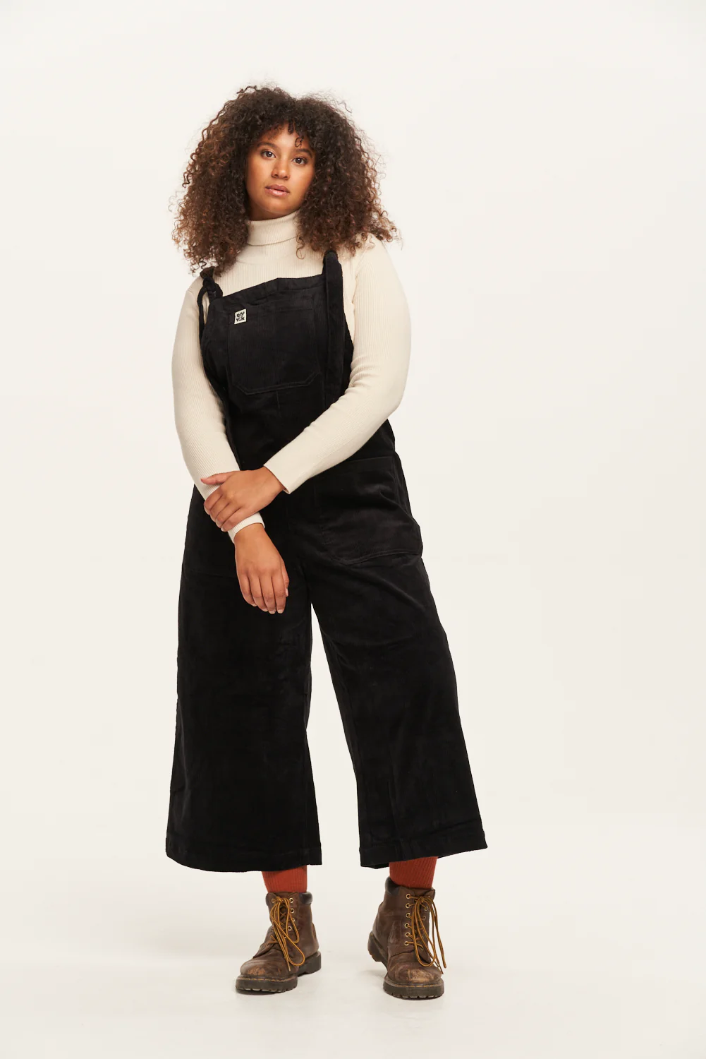 Jenny - Wide Leg Corduroy Dungarees in Black - Image 6
