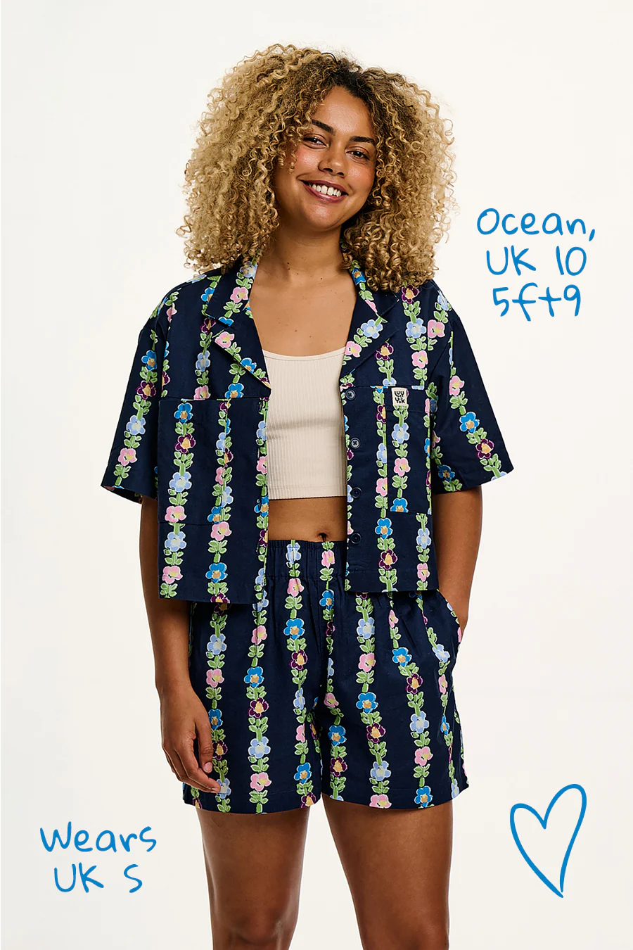 Jessie - Cotton & Linen Shorts in Navy Island Bloom Floral Print