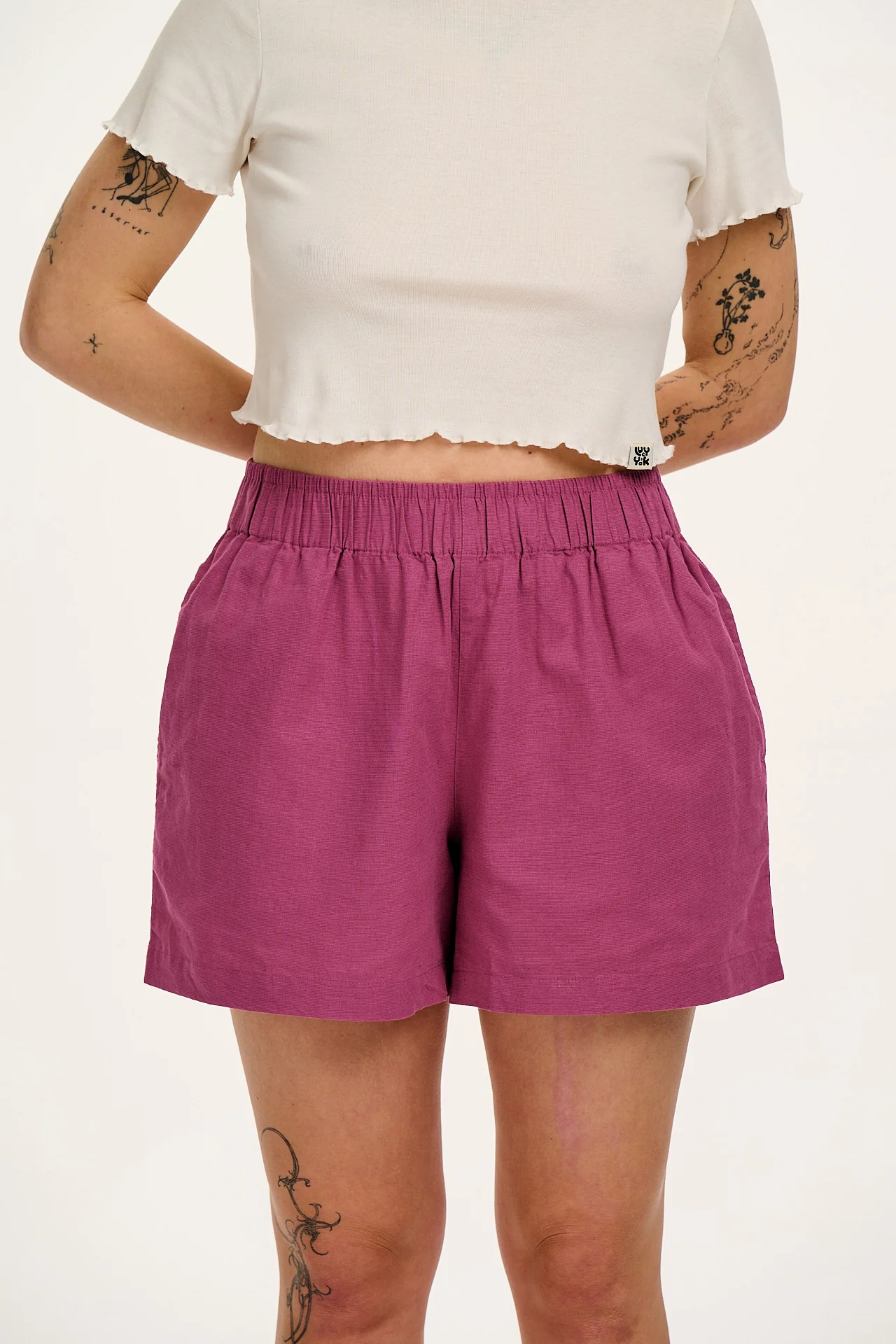 Jessie - Cotton & Linen Shorts in Dahlia Pink - Image 2