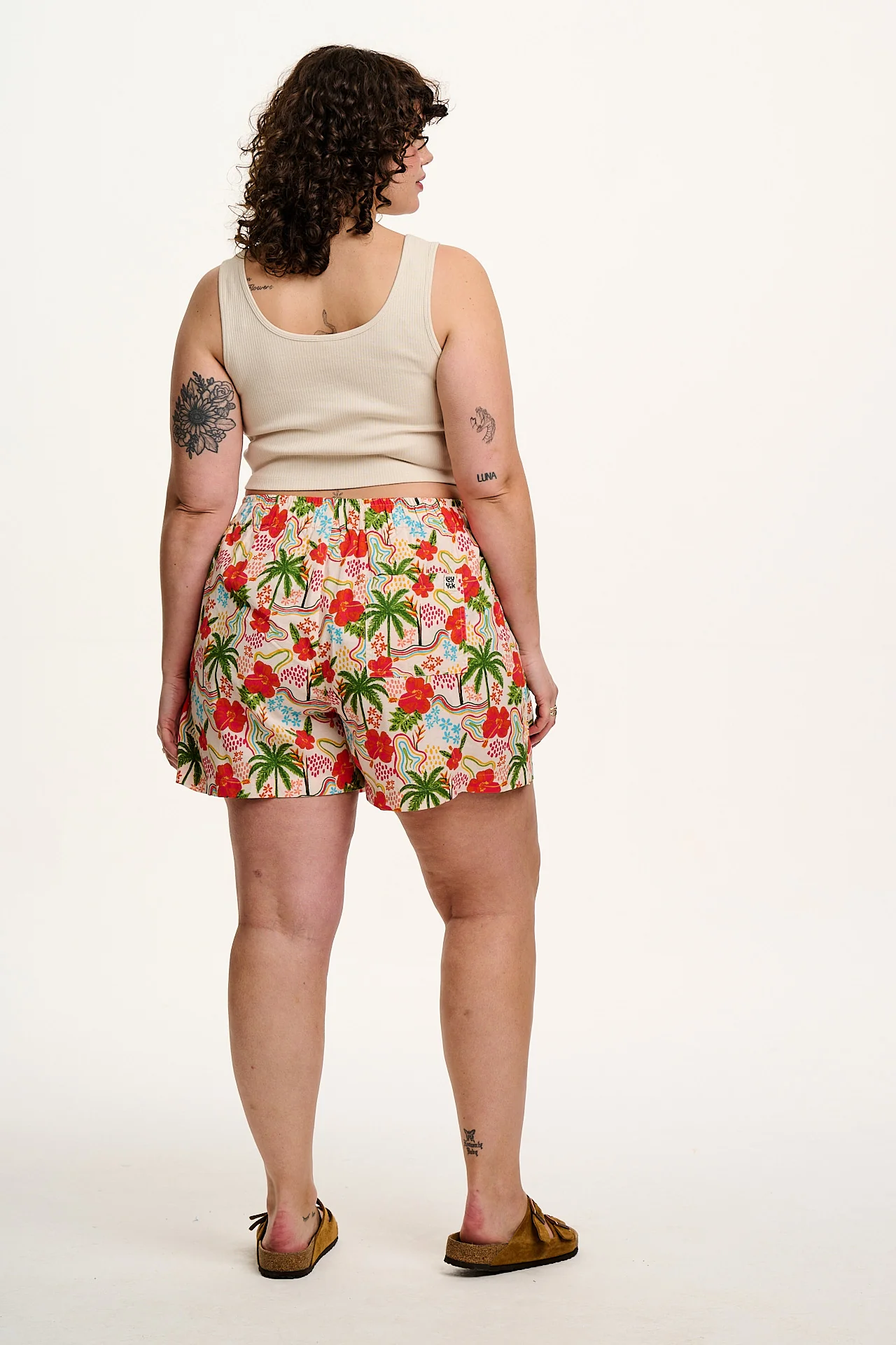 Jessie - Cotton & Linen Shorts in Totally Tropical Print - Image 6