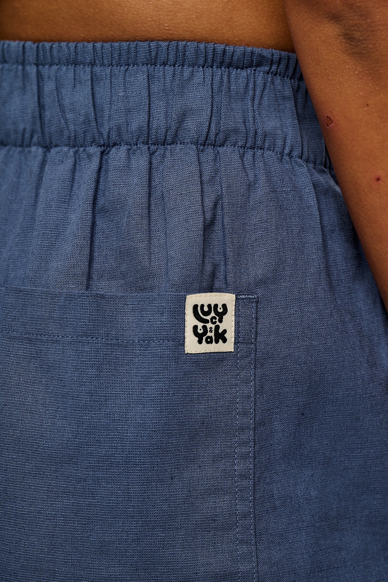 Jessie - Cotton & Linen Shorts in Vintage Indigo - Image 6