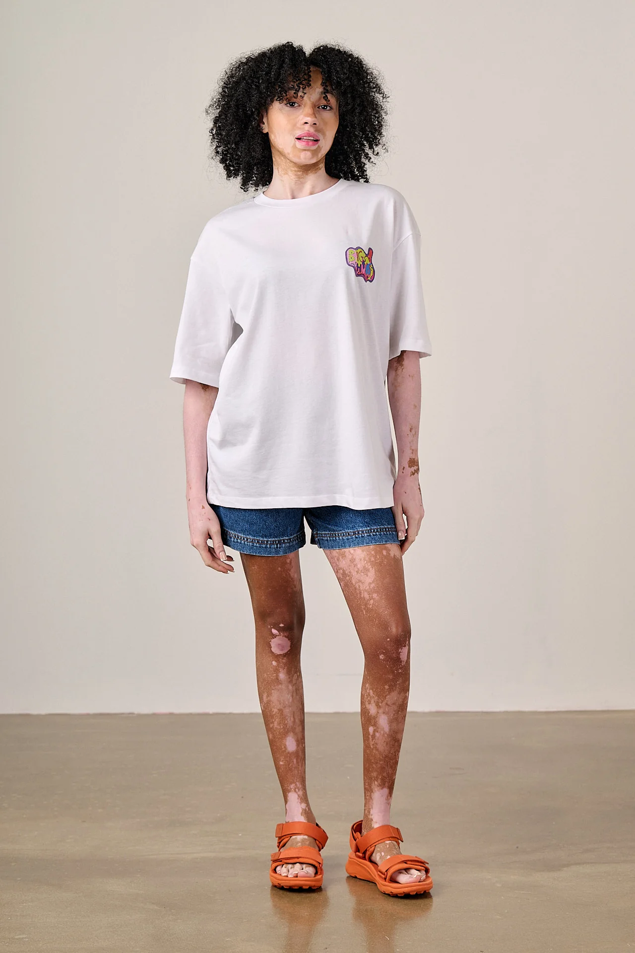 L.E Benny - Oversized Cotton T-Shirt in Arthouse & Yak: White Digital Frame - Image 5