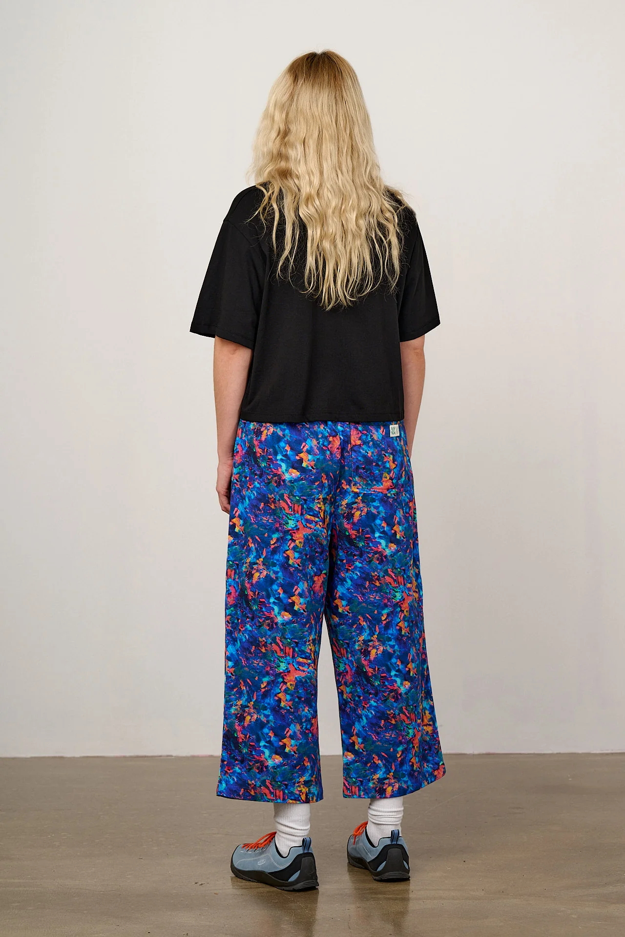 L.E. Chuck - Wide Leg Cotton Trousers in Digital Blur Natural History Museum & Yak - Image 7