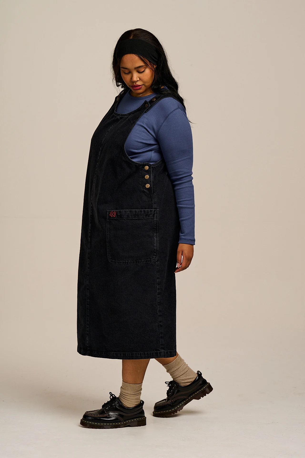 Lily - Denim Midi Dress in Blackwash Denim - Image 4