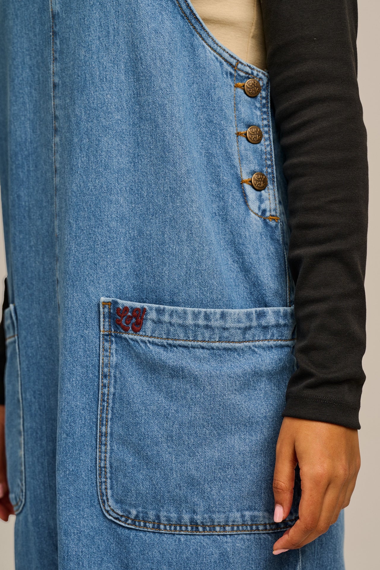 Lily - Denim Midi Dress in Midwash Denim - Image 4