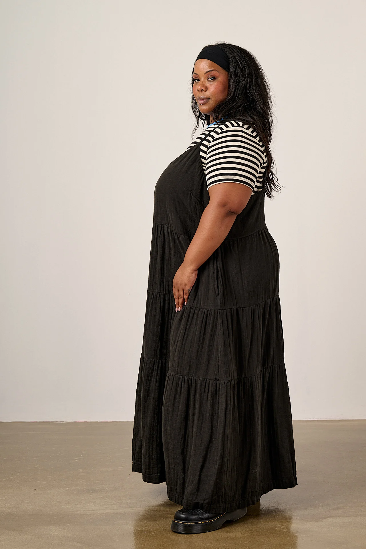 Mable - Cotton Dress in Black - Image 4