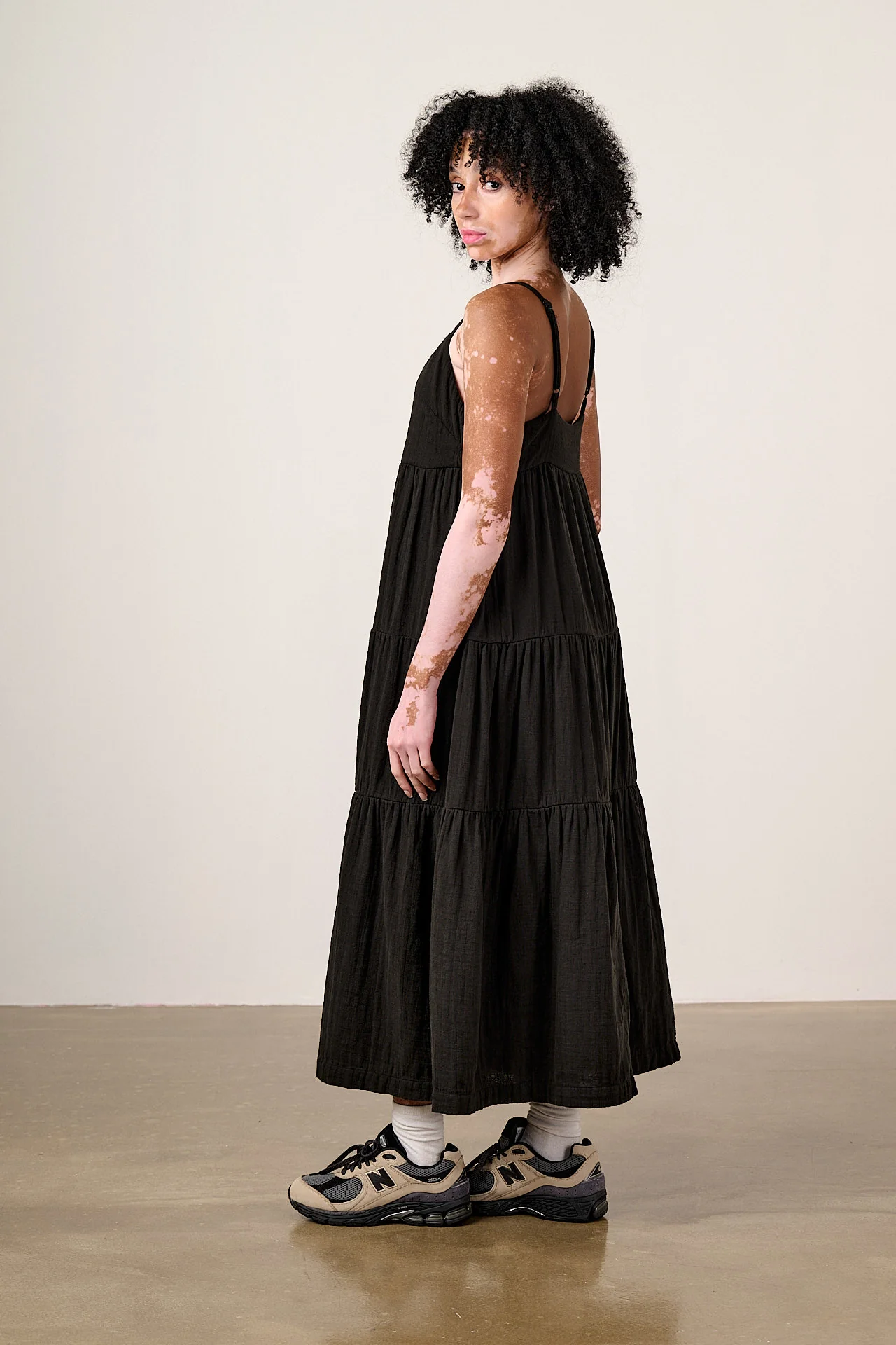 Mable - Cotton Dress in Black - Image 8