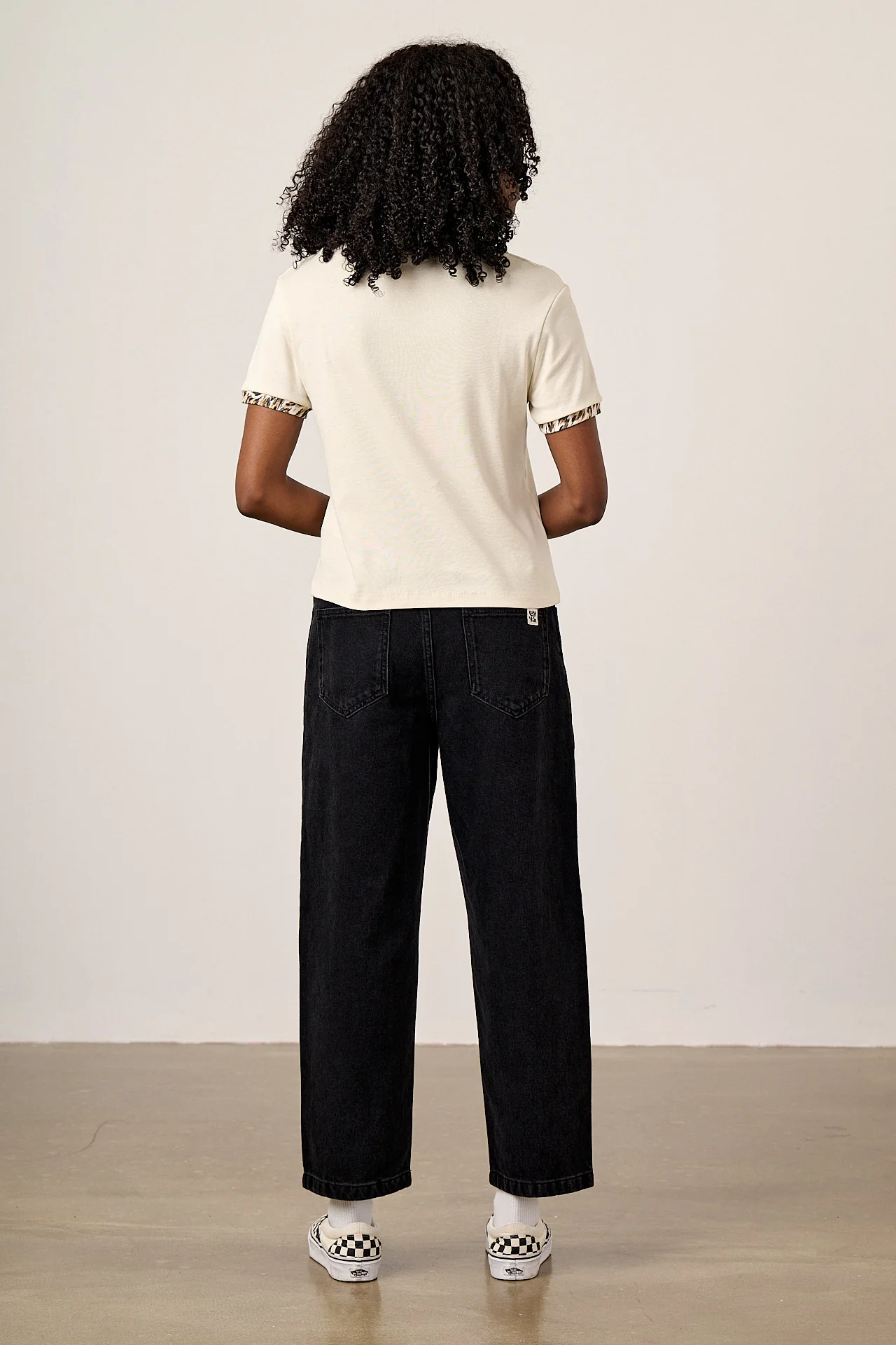 Maya - Cotton T-Shirt in Leo Swirl Trim - Image 5