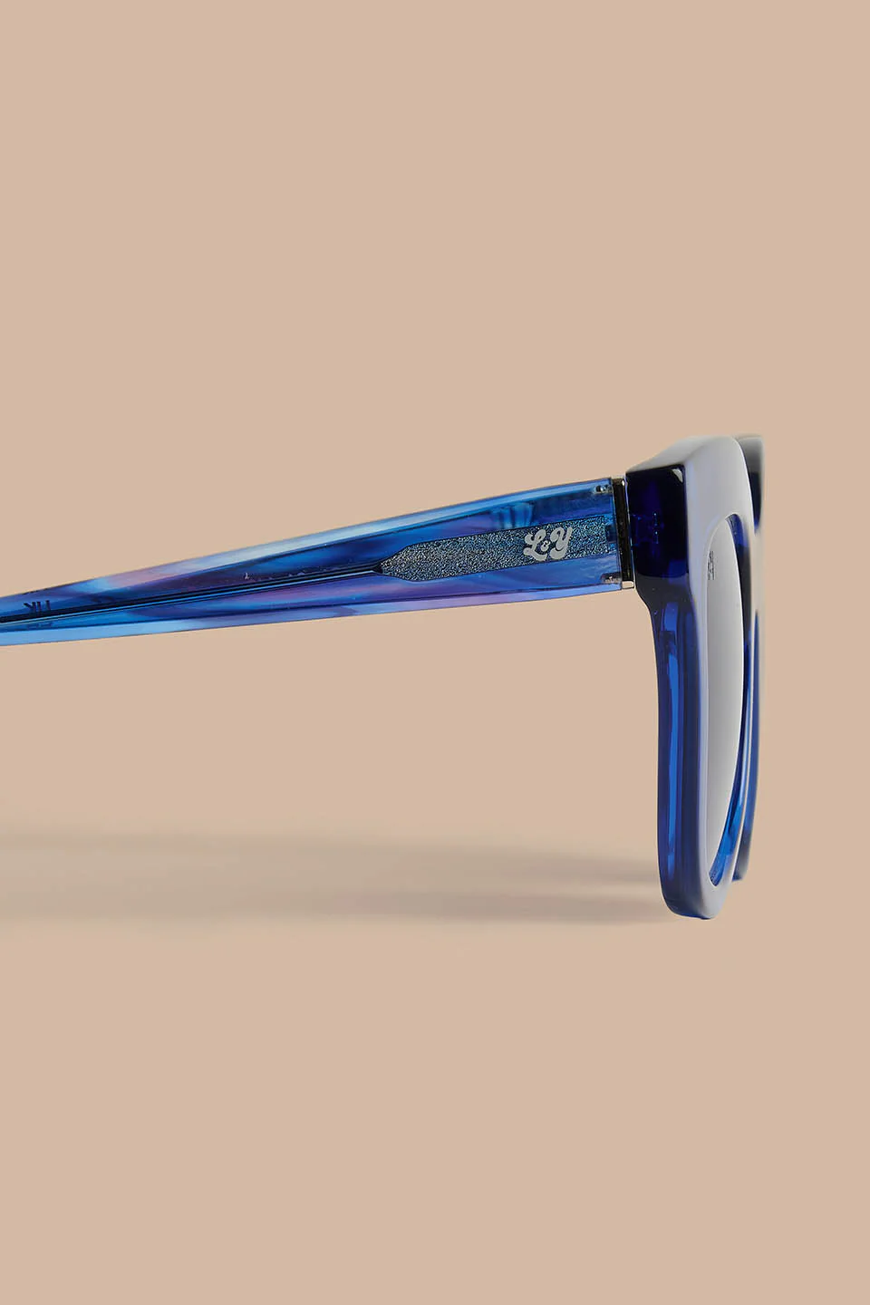 Mizuri - Cat Eye Sunglasses in Solid Blue with Blue Swirl - Image 5