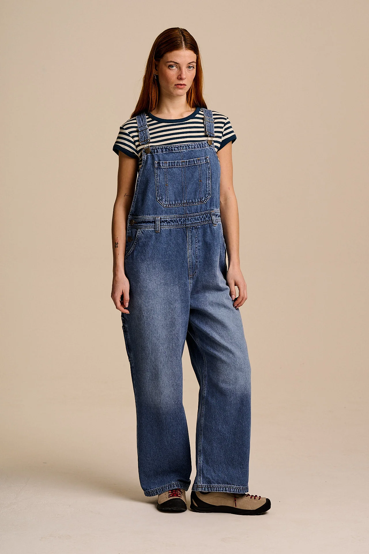 Mullen - Denim Dungarees in Midwash with Metal Clasps - Image 6