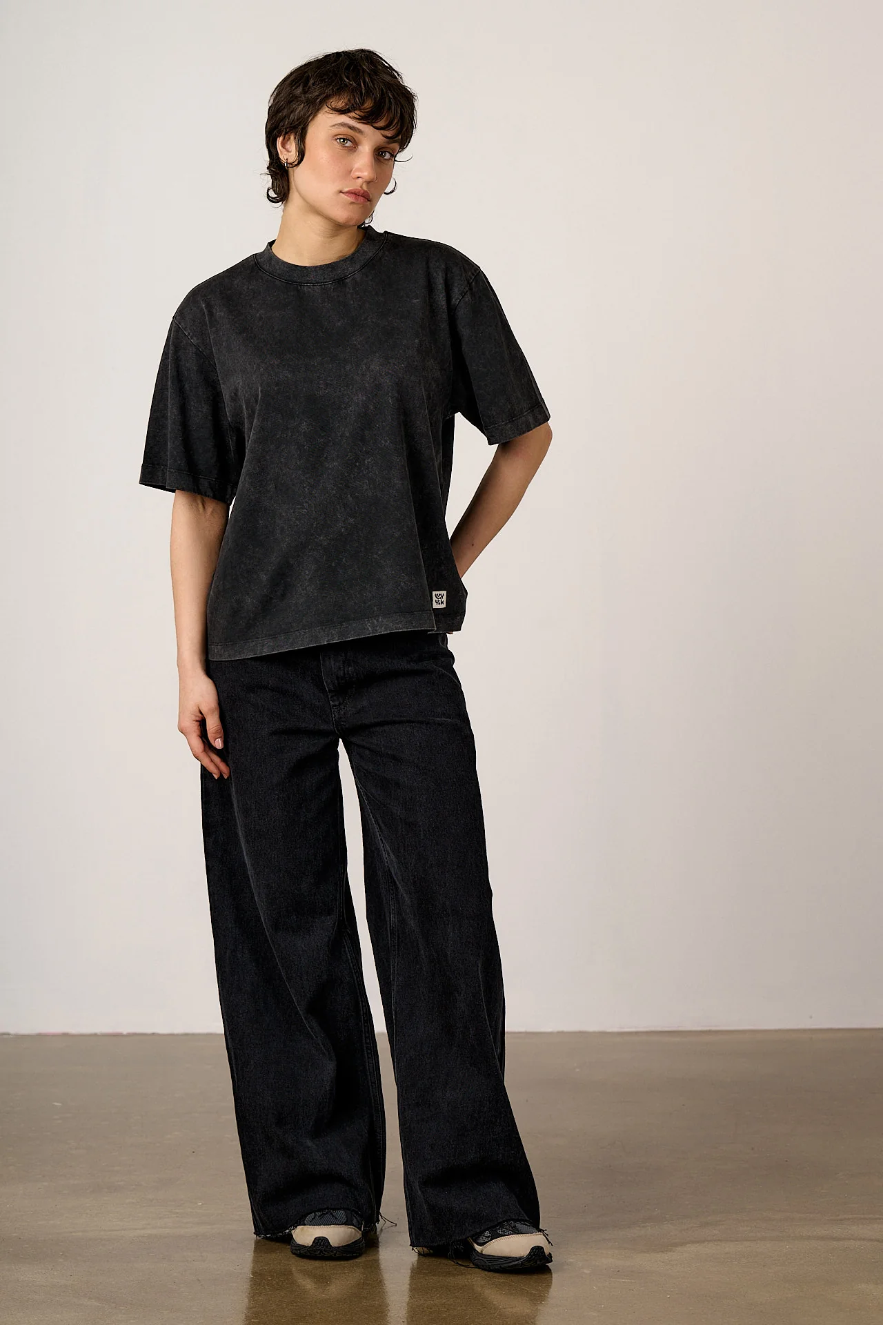 Noa - Cotton Boxy T-Shirt in Washed Black - Image 4