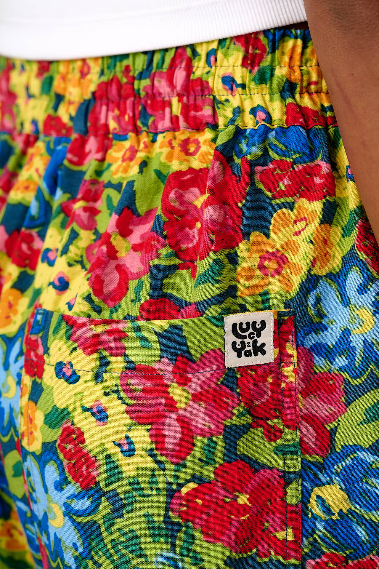 Norris - Wide Leg Cotton & Viscose Trousers in 80s Scribbled Floral - Image 3