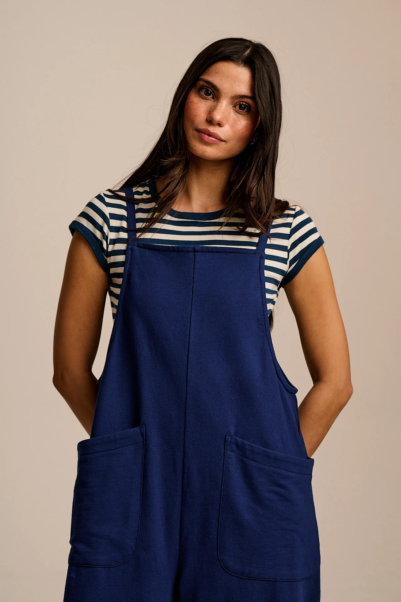 Oaxaca - Cotton Jersey Barrel Leg Dungarees in Navy - Image 5