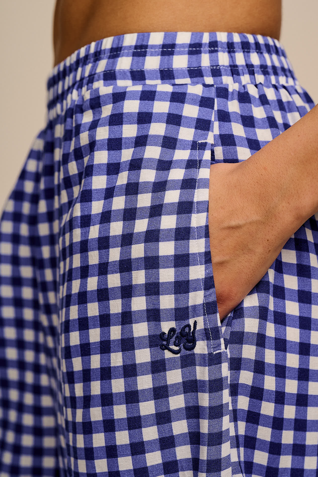 Obregon - Cotton & Viscose Barrel Leg Trousers in Blue Gingham Check - Image 4