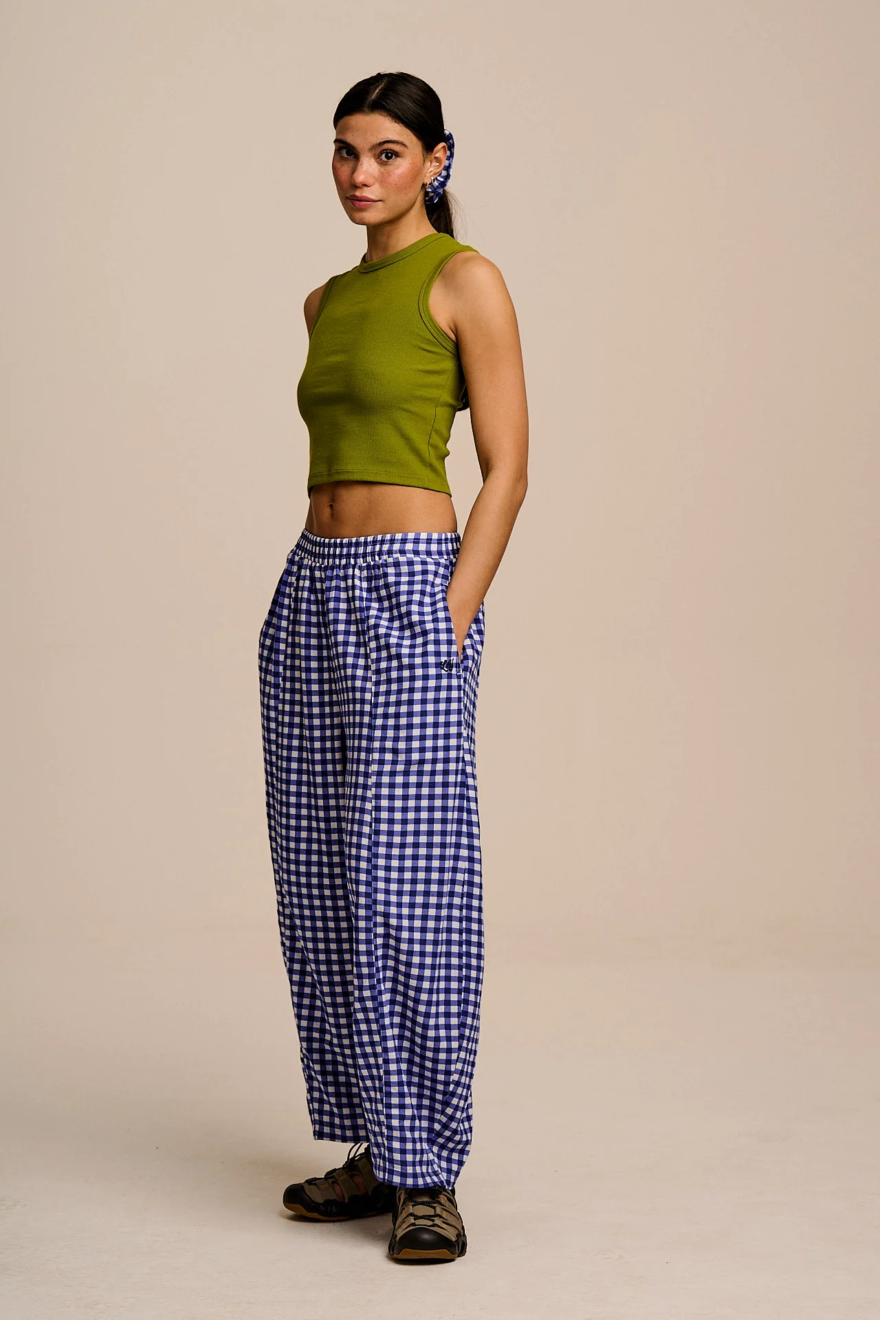 Obregon - Cotton & Viscose Barrel Leg Trousers in Blue Gingham Check - Image 5