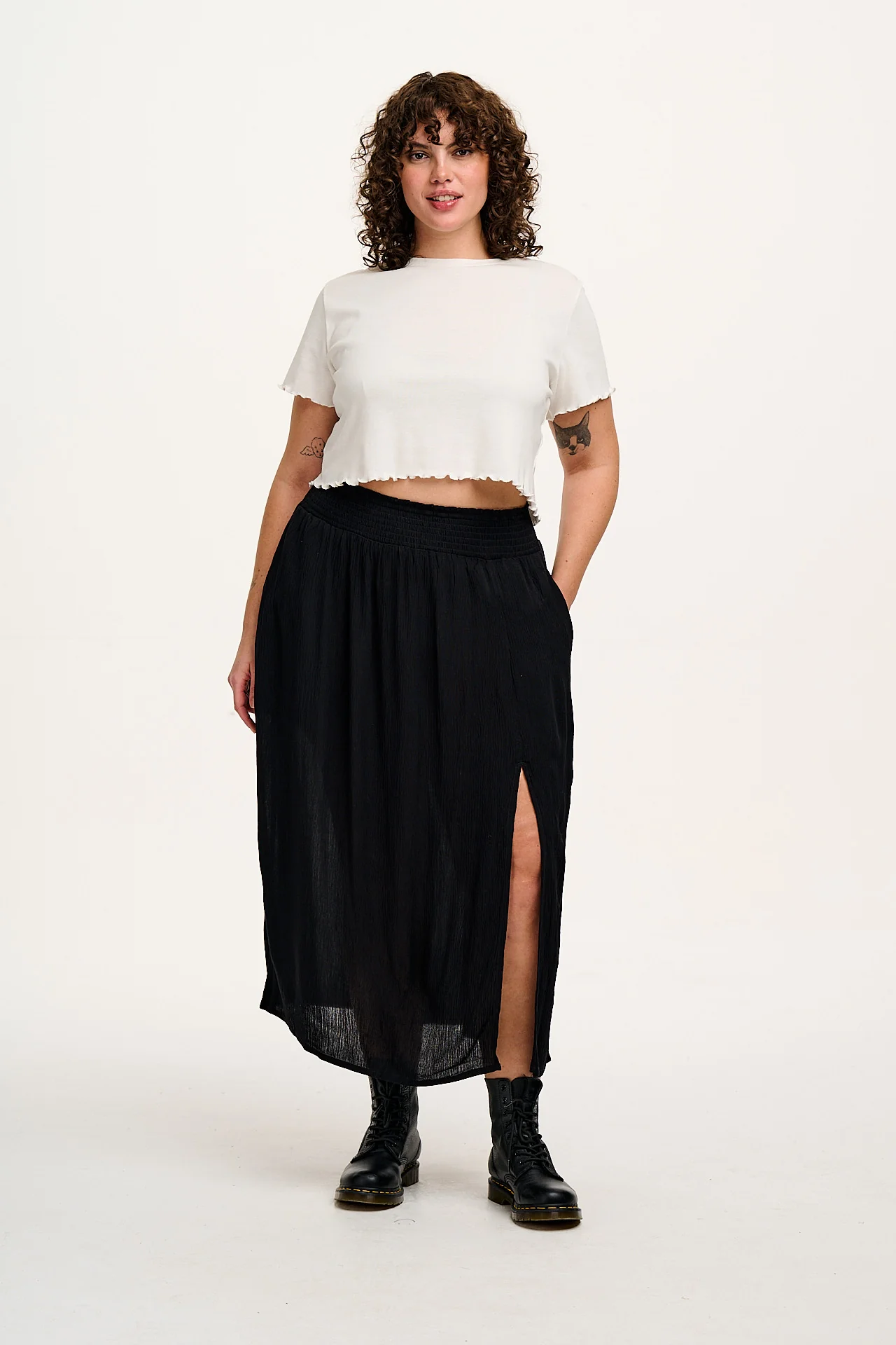 Poppy - Elasticated Waist Skirt in Black - Image 3