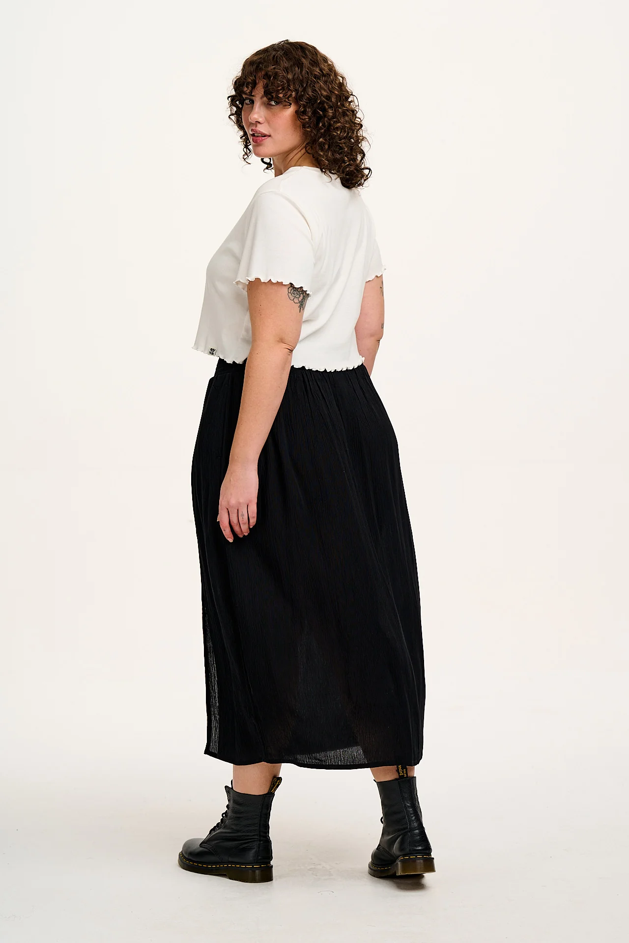 Poppy - Elasticated Waist Skirt in Black - Image 5
