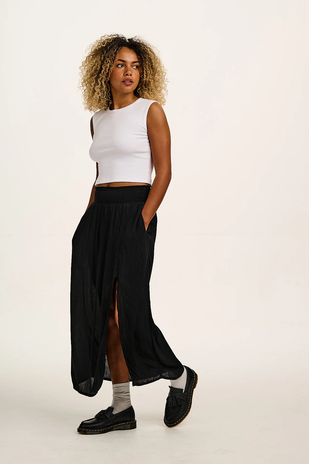 Poppy - Elasticated Waist Skirt in Black - Image 8