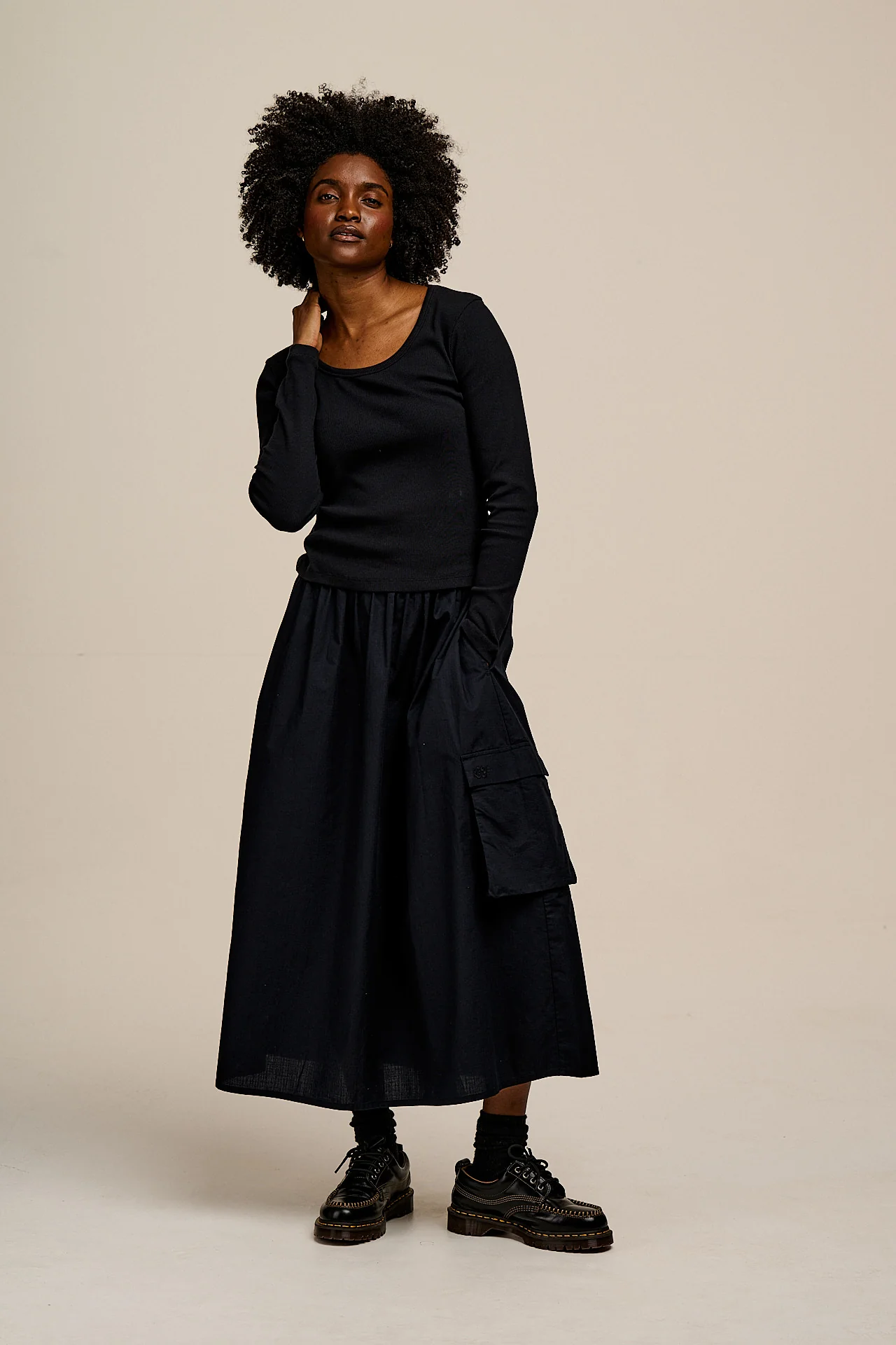 Remy - Ribbed Cotton Scoop Neck Long Sleeve T-Shirt in Black - Image 5