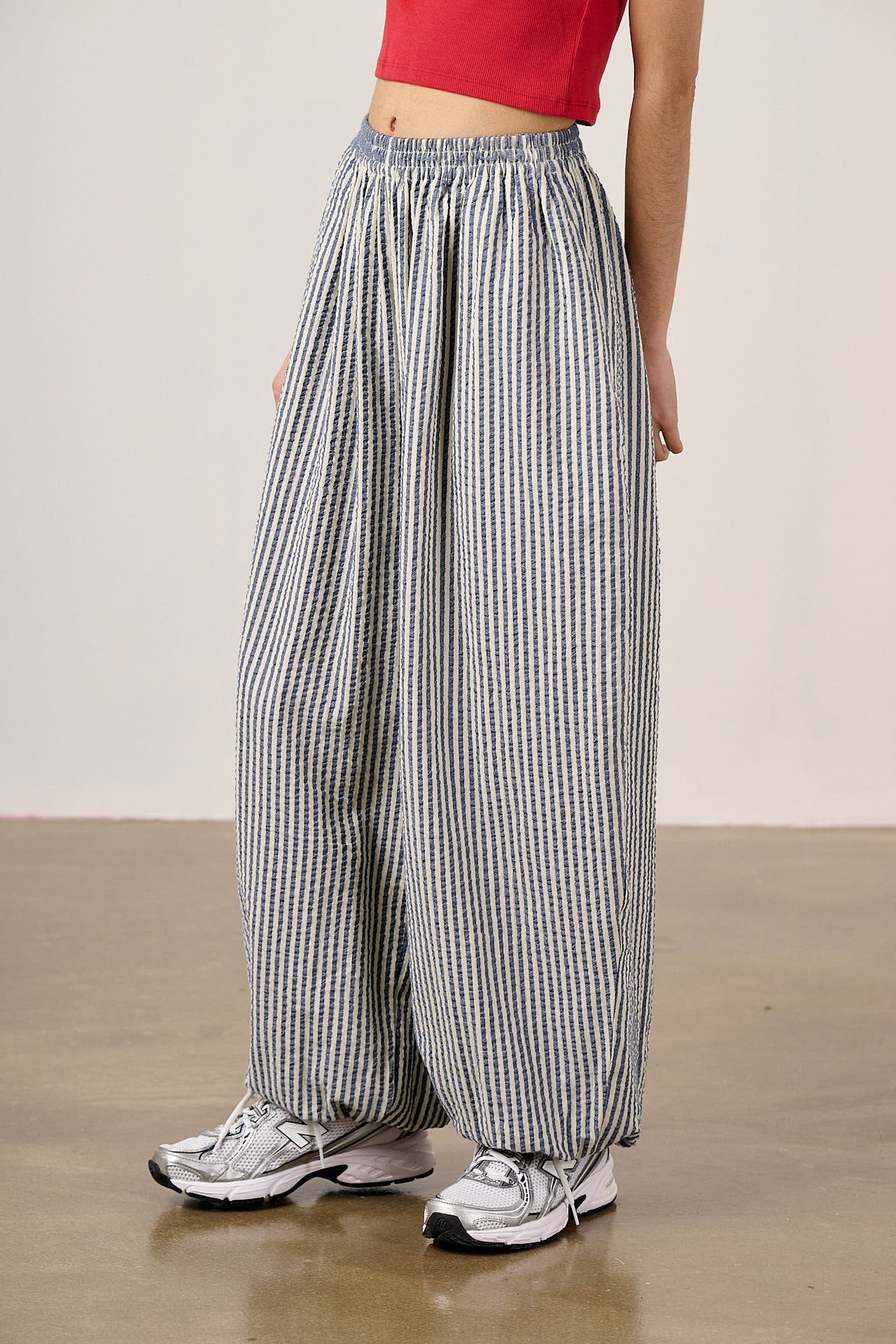 Renata - Cuffed Cotton Balloon Leg Trousers in Blue & White Stripe - Image 4