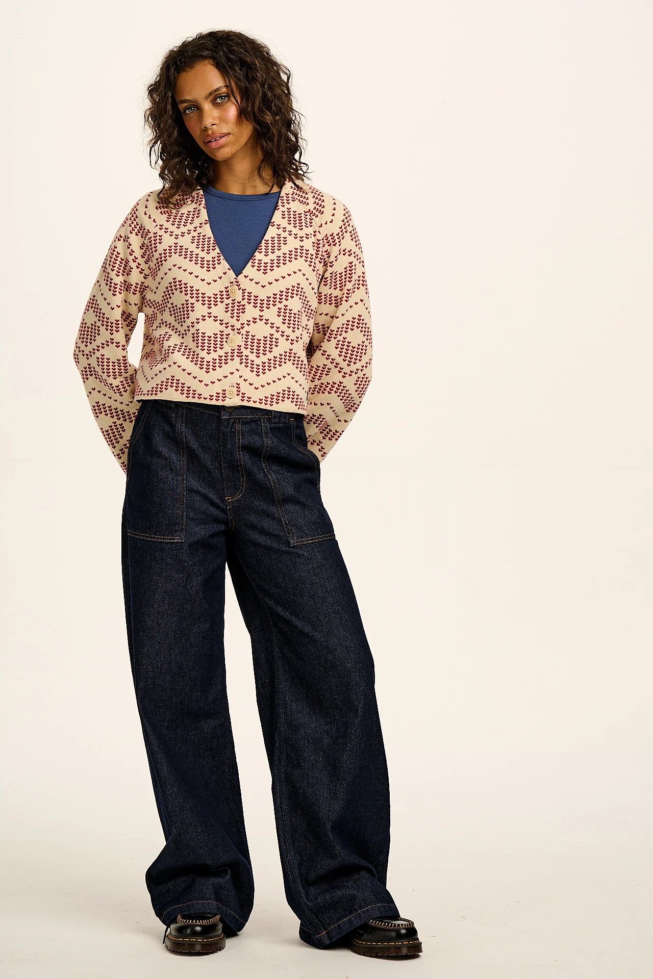 Robyn - V-Neck Cotton Cardigan in Heart Argyle - Image 3
