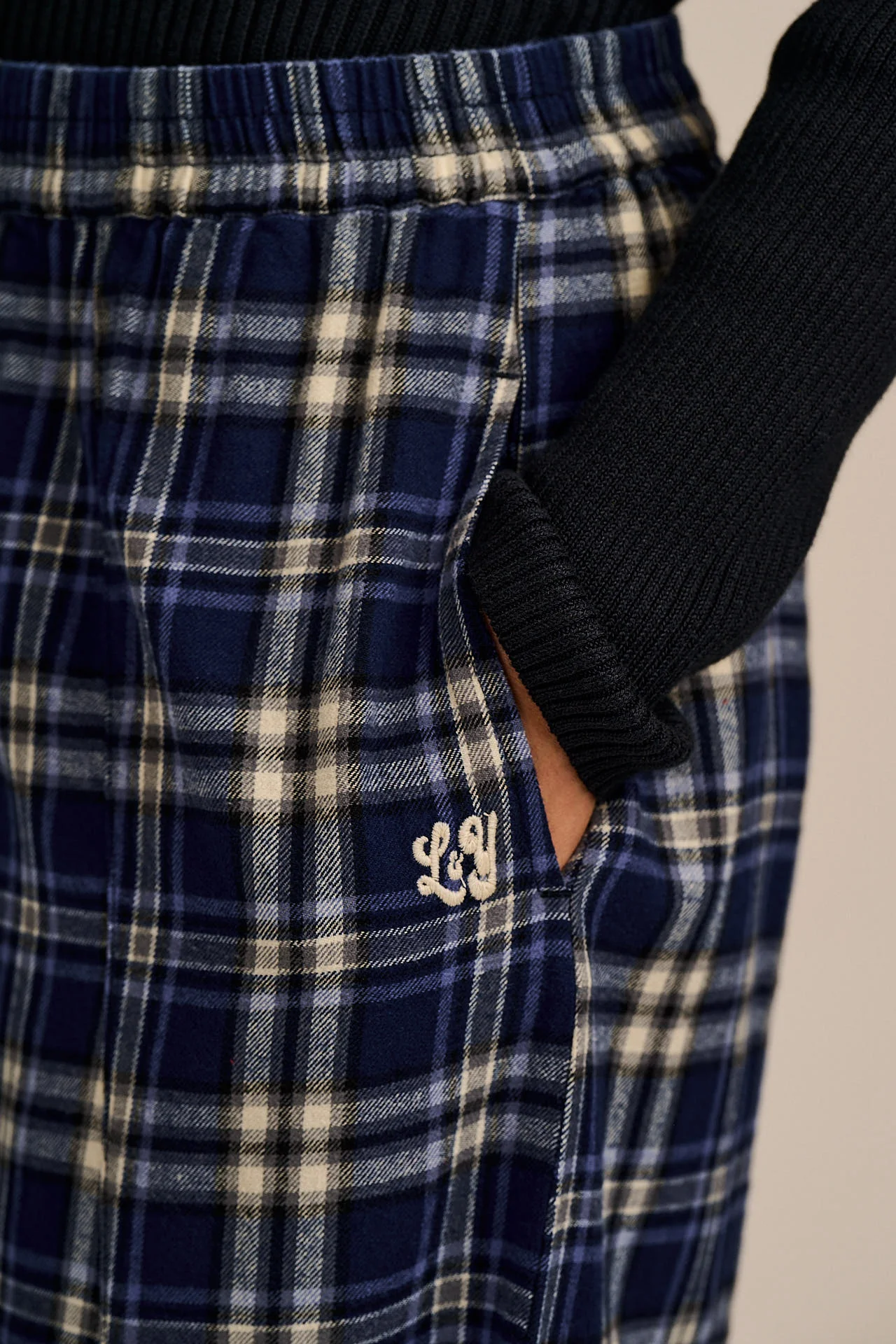 Obregon - Barrel Leg Brushed Cotton Trousers in Blue Tartan Check - Image 5