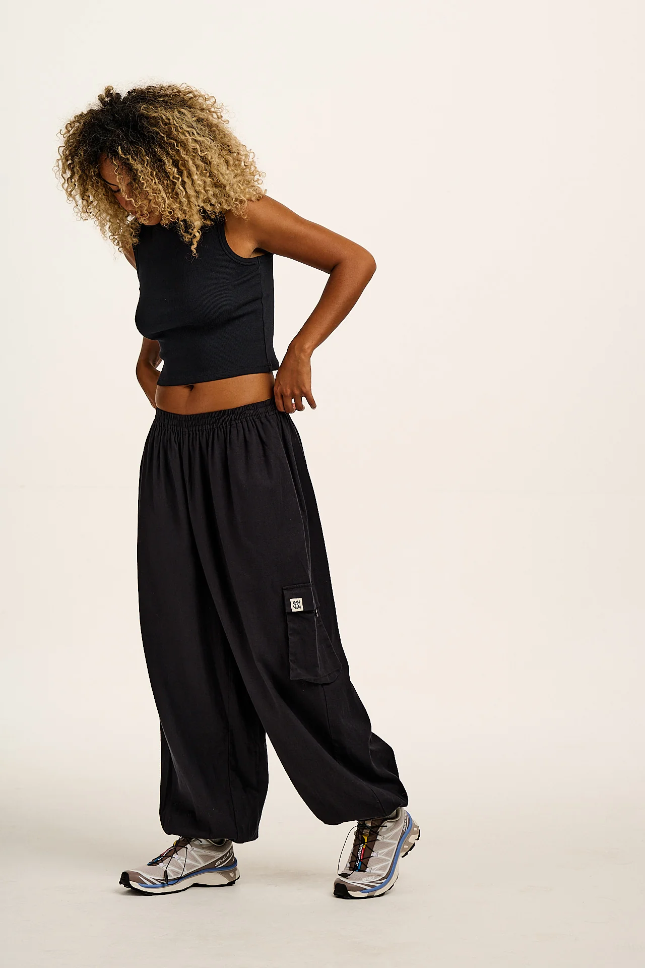 Rumi - Brushed Cotton Balloon Trousers in Black - Image 4