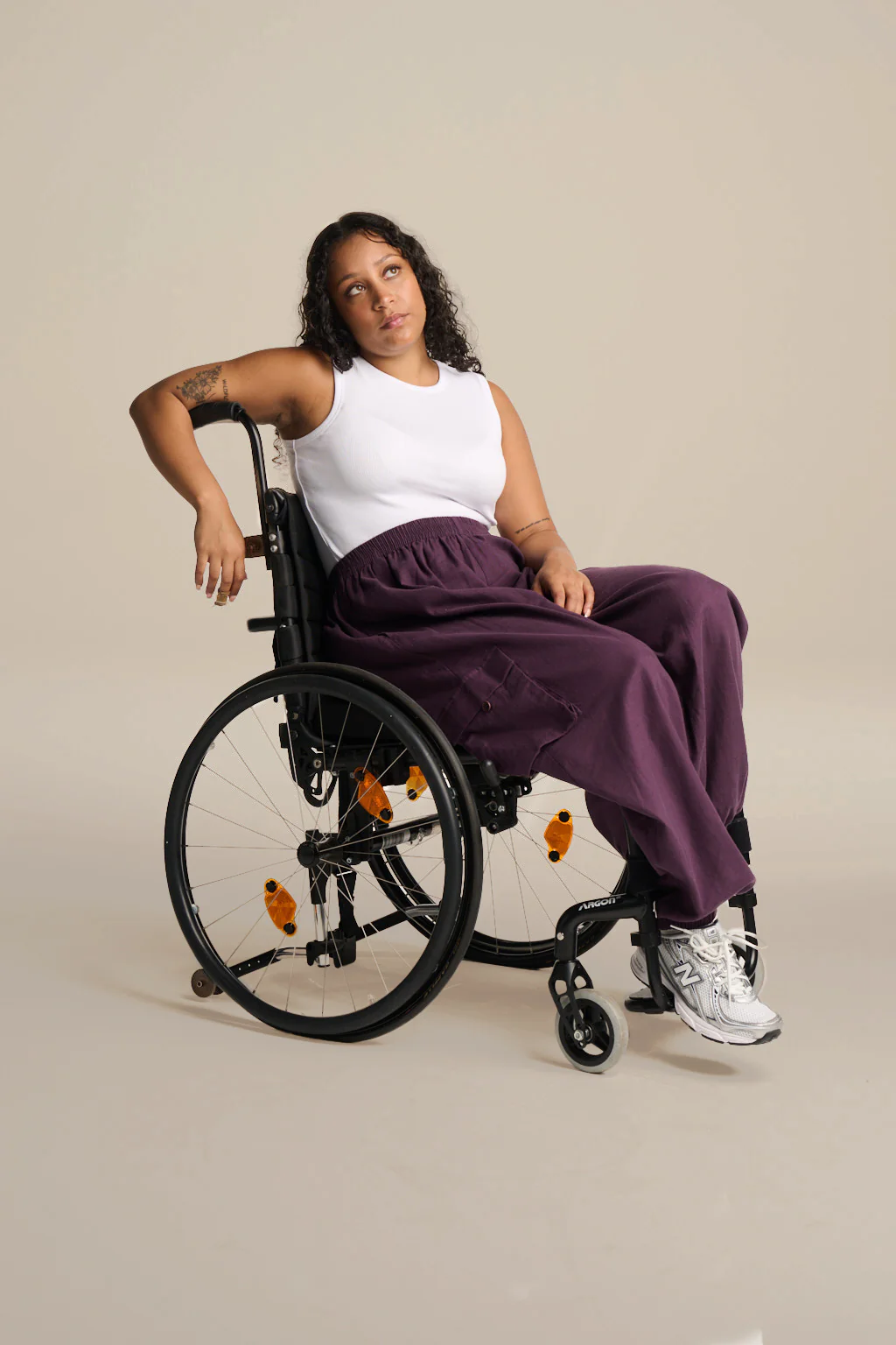 Rumi - Brushed Cotton Balloon Trousers in Plum Perfect - Image 3