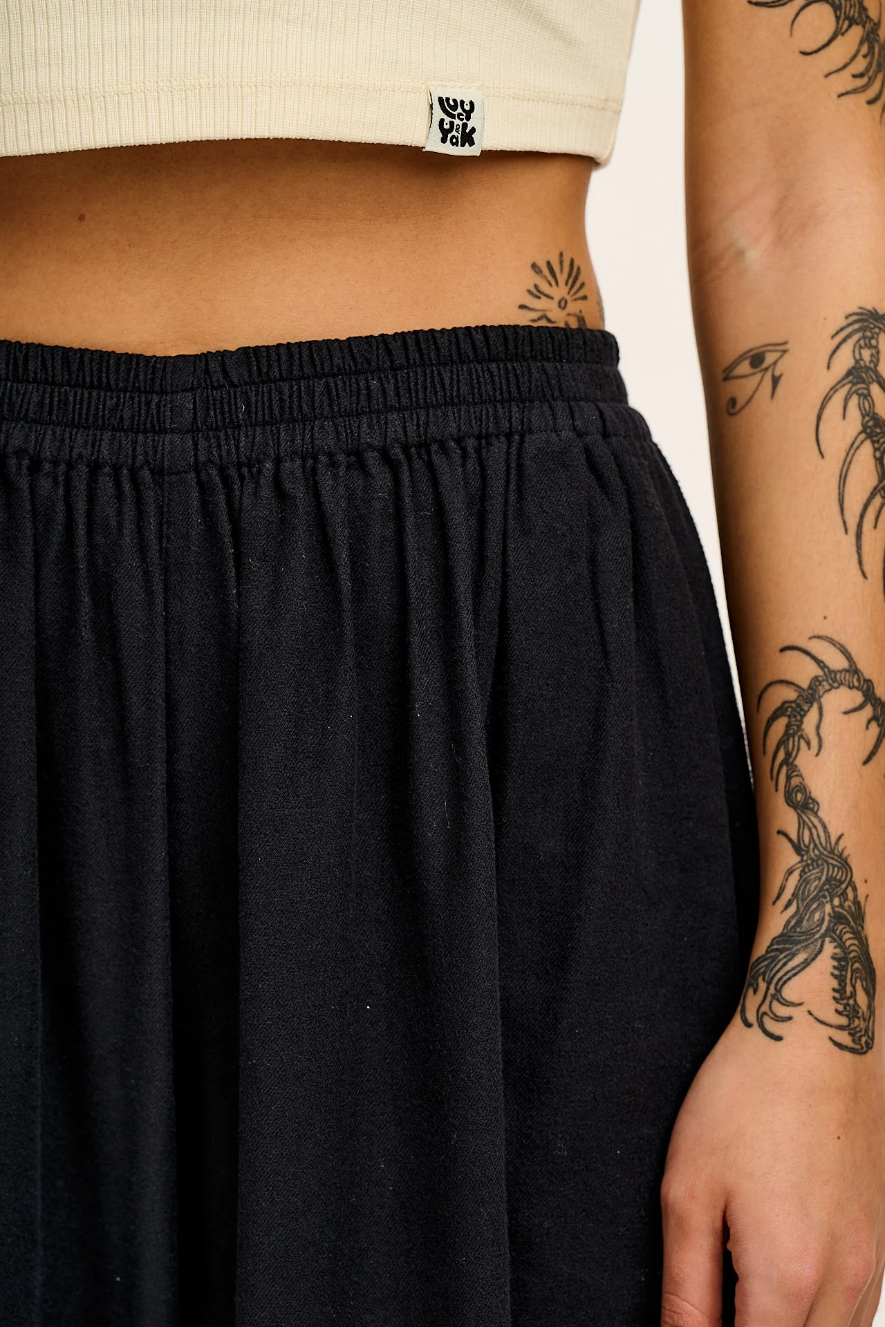 Rumi - Wide Leg Cotton & Linen Trousers in Black - Image 5