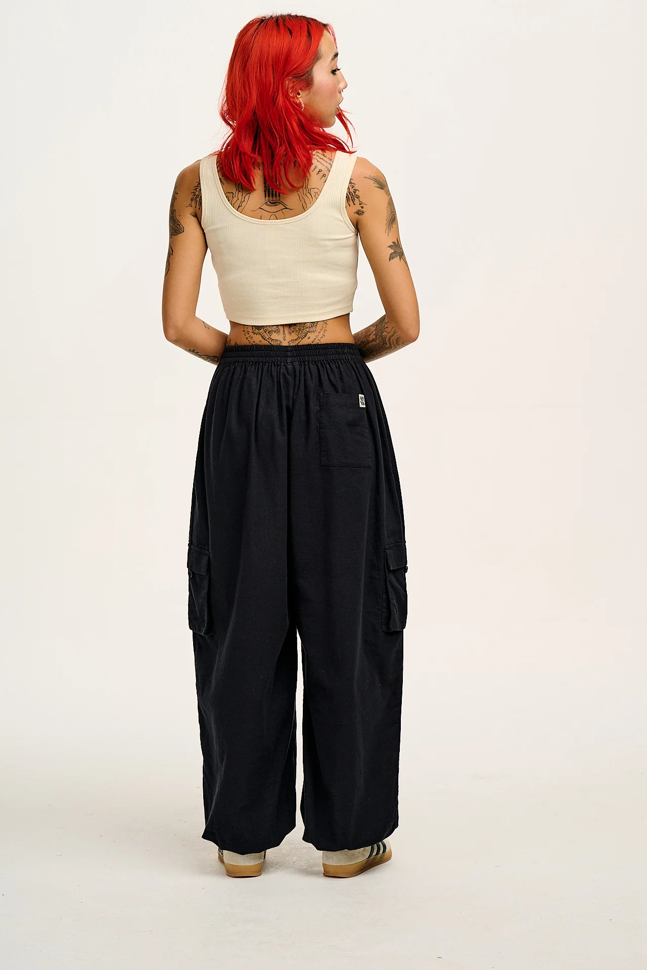 Rumi - Wide Leg Cotton & Linen Trousers in Black - Image 8