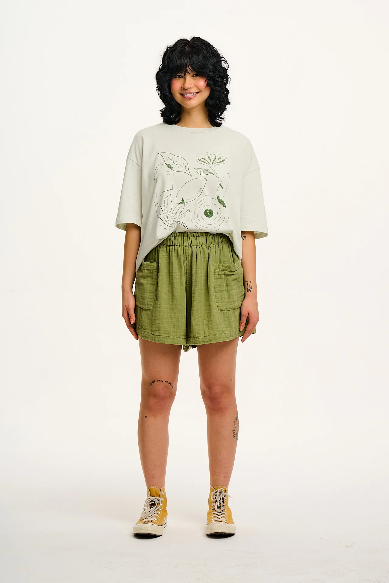 Sierra - Cotton Shorts in Herb Garden Green - Image 12