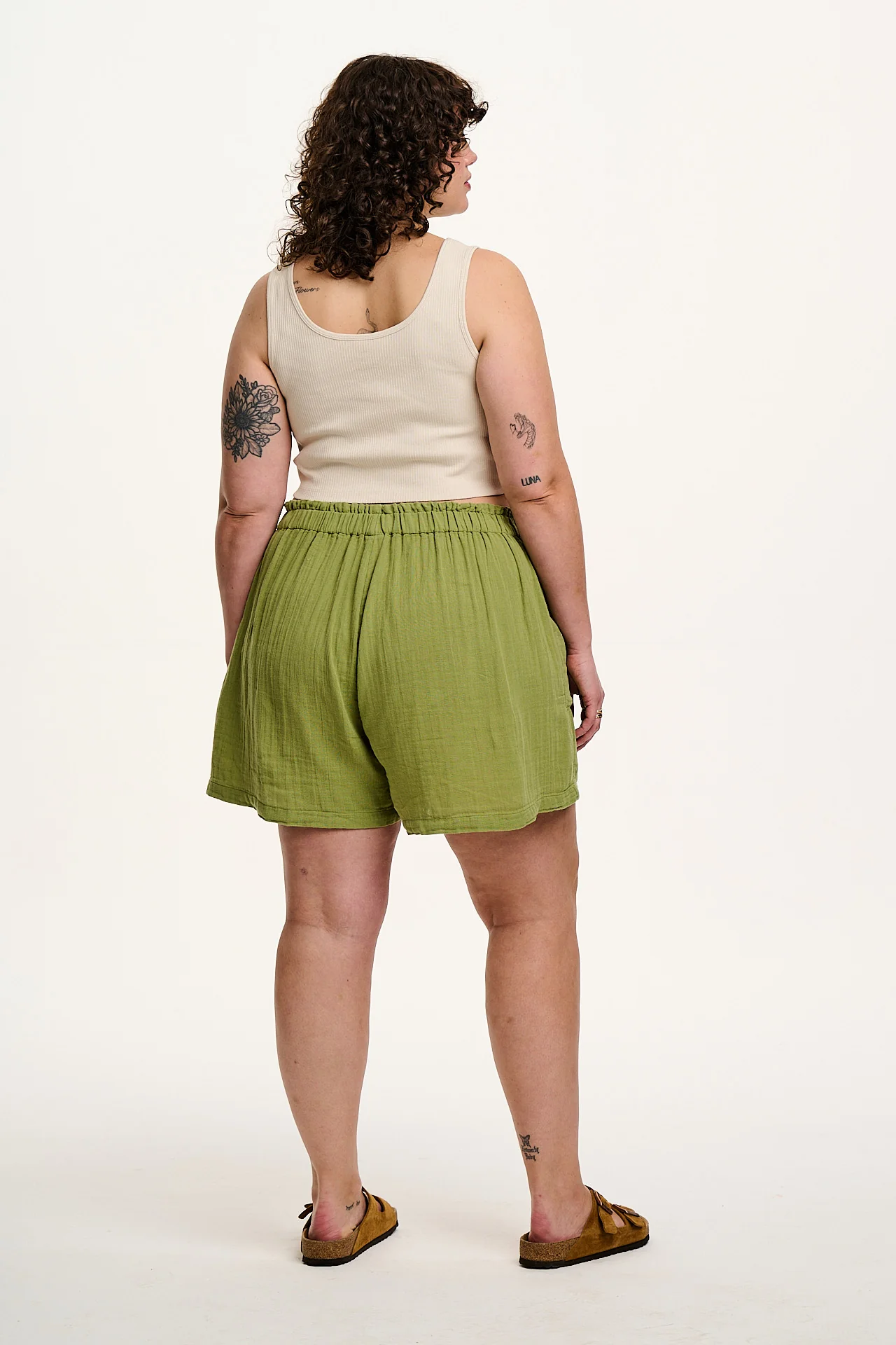 Sierra - Cotton Shorts in Herb Garden Green - Image 4