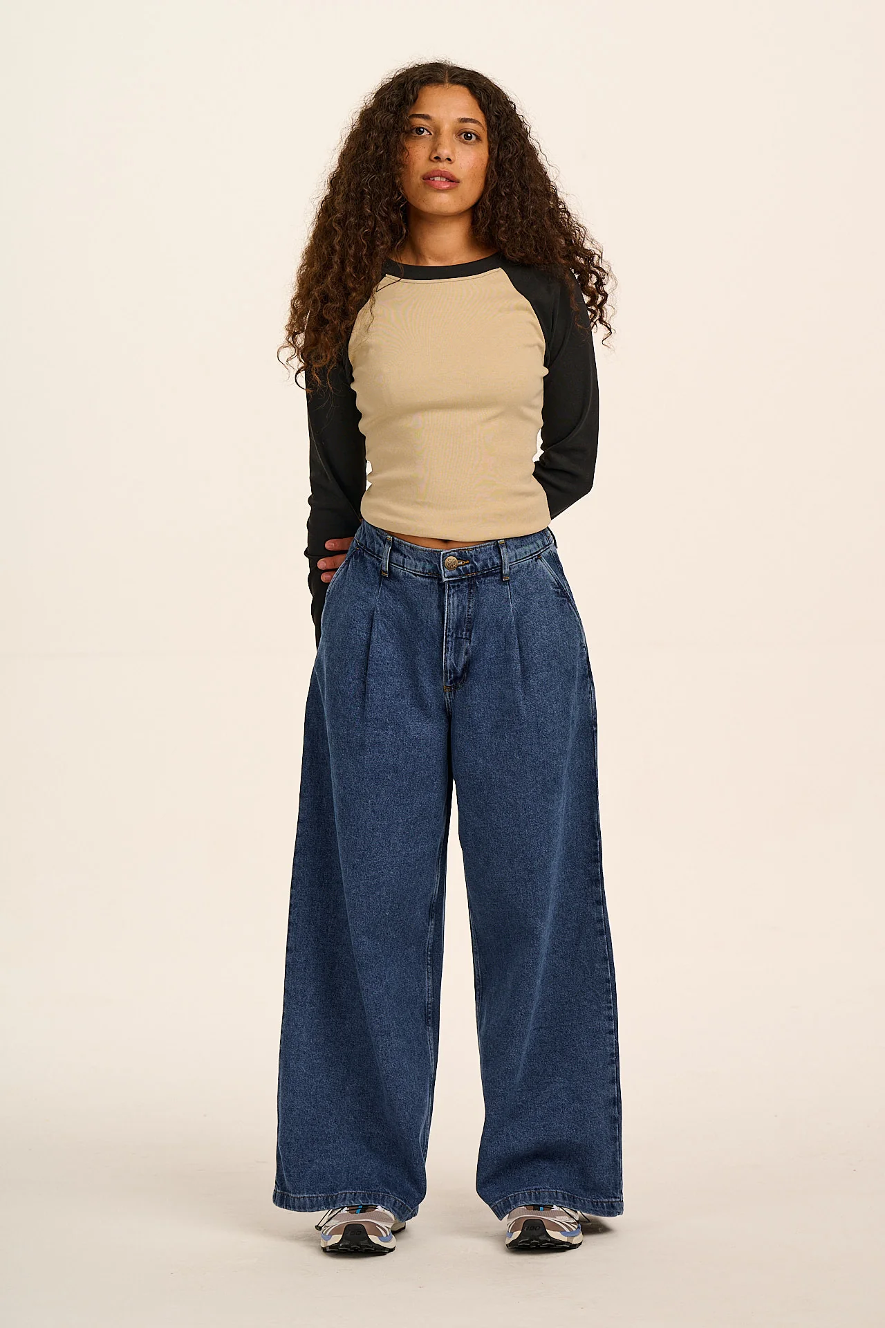 Tate - Denim Extra Wide Leg Jeans in Mid Wash Blue - Image 4