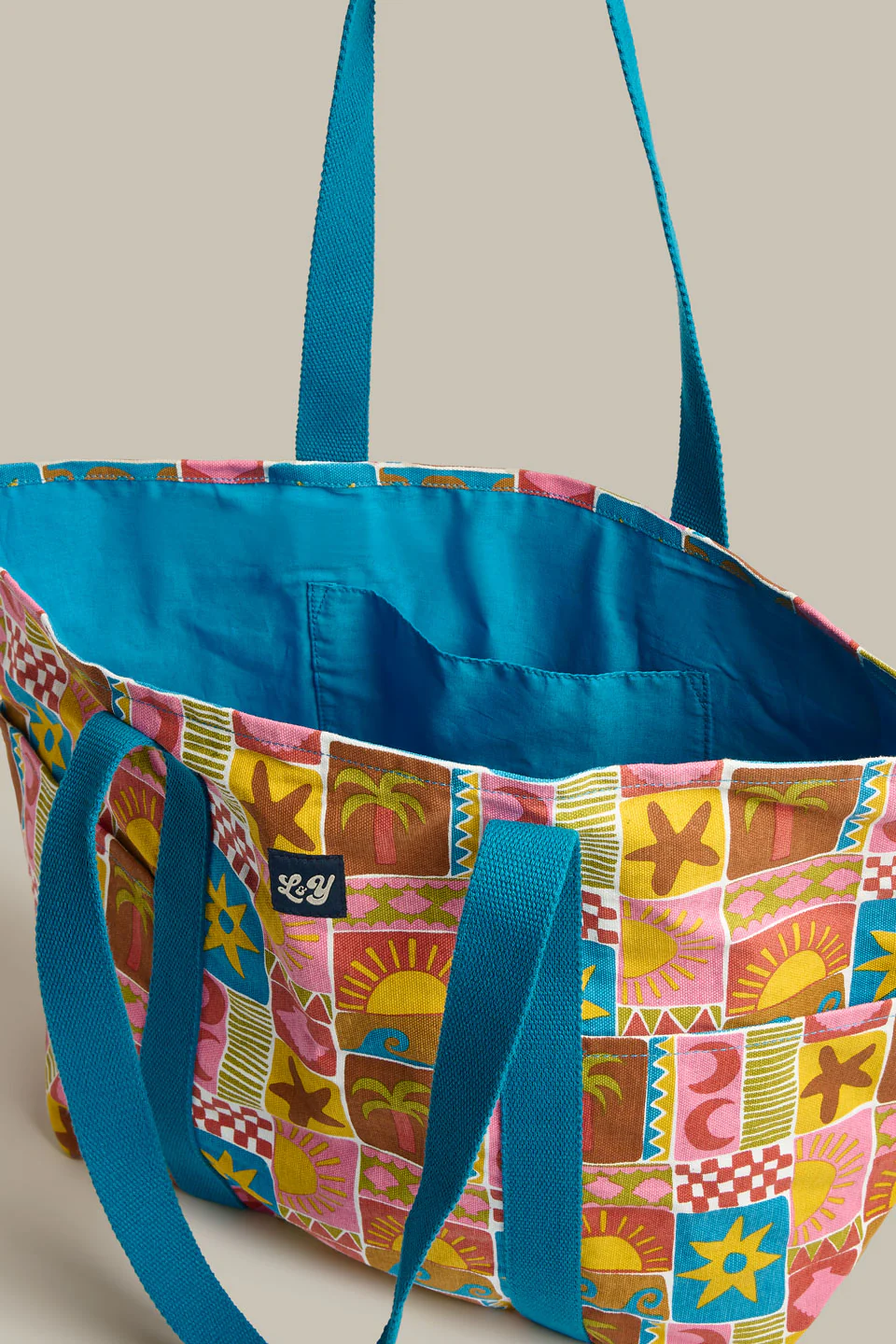Teo - Cotton Beach Bag in Coastal Tile - Image 4