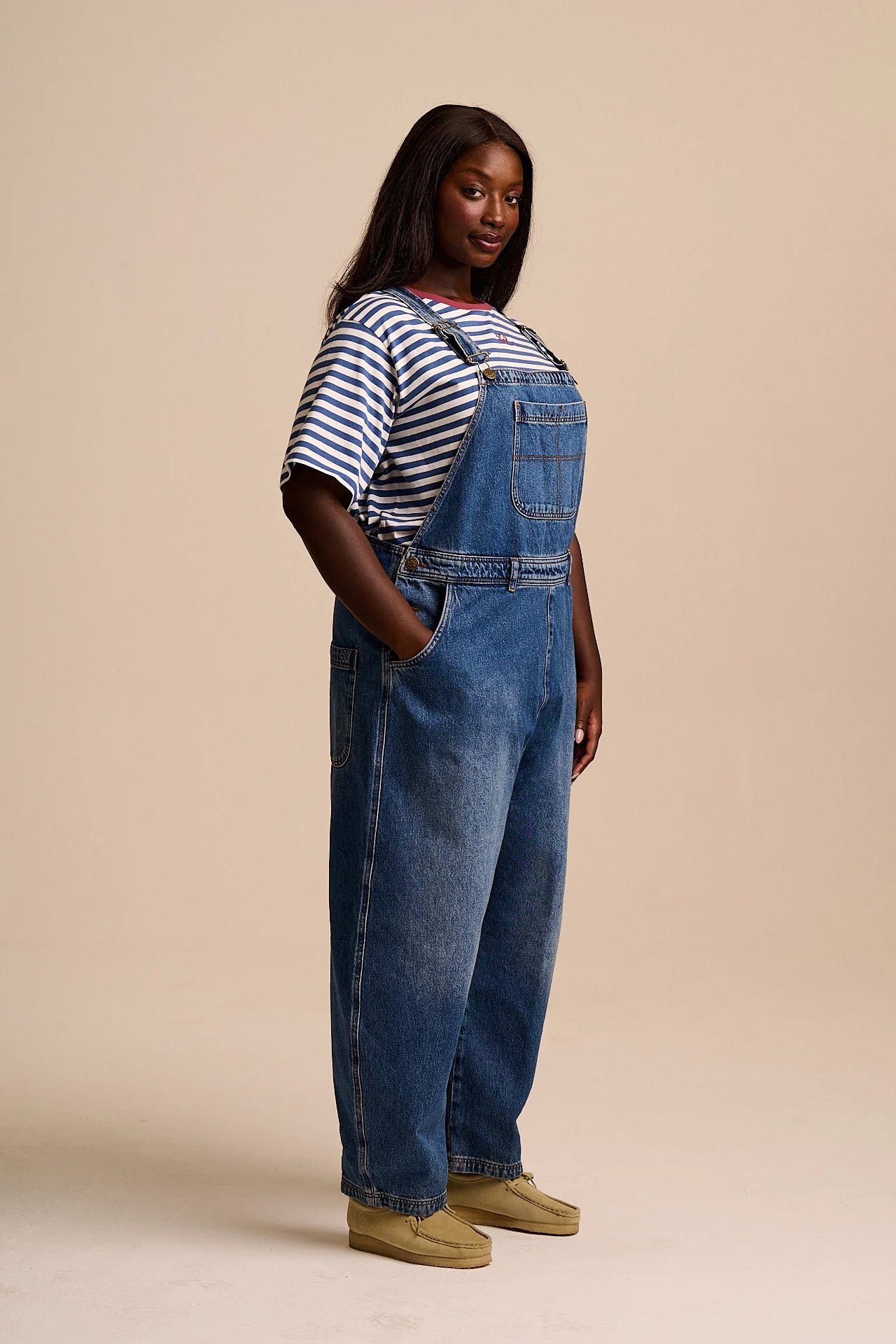 Toluca - Denim Barrel Leg Dungarees in Vintage Wash - Image 8