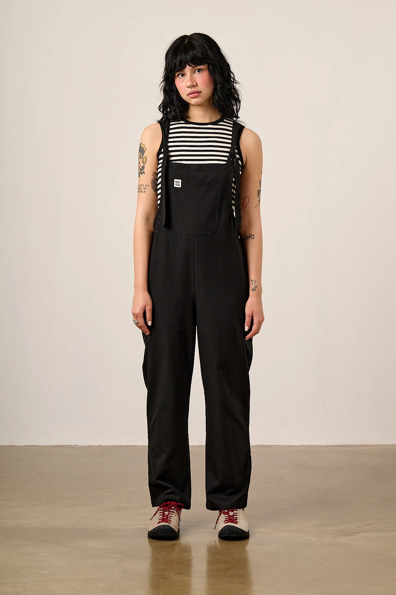 Una - Cotton Dungarees in Black - Image 3