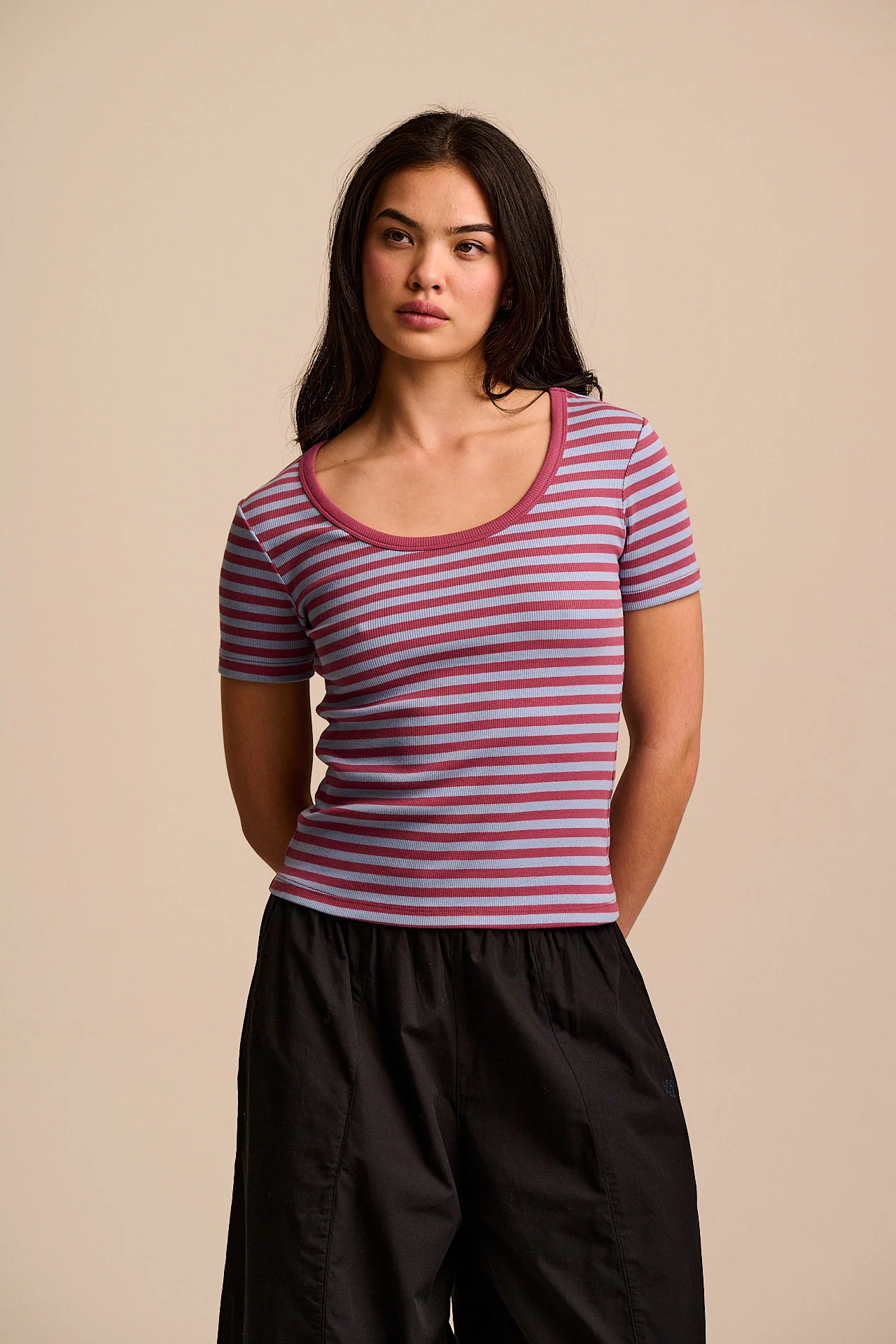 Vita - Ribbed Cotton Scoop Neck Short Sleeve T-Shirt in Blue & Burgundy Stripe