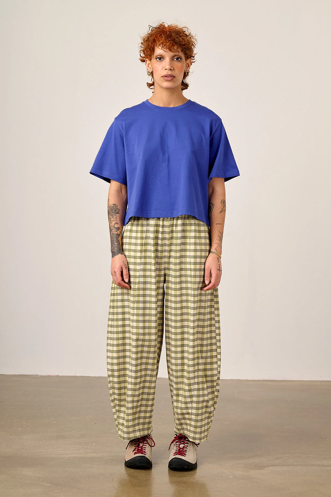 Zayla - Cropped Boxy T-Shirt in Dazzling Blue - Image 6